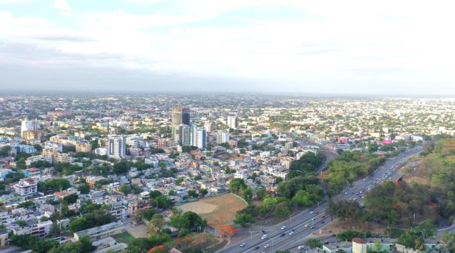 Oferecemos uma seleção diversificada de opções de aluguel de carros em Santo Domingo Este.